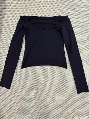 Edikted’s Nattie Off Shoulder V Neck Top in Navy Blue